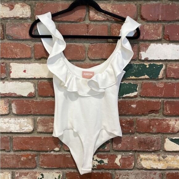 Show Me Your MuMu Rochelle Bodysuit In White - Picture 2 of 4